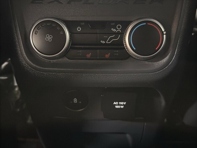 2025 Ford Explorer in Burlington, WI 53105 - 18102094 14