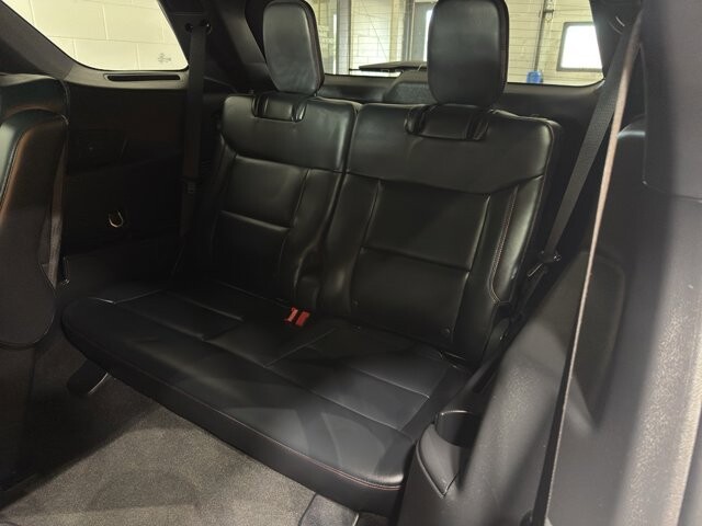 2025 Ford Explorer in Burlington, WI 53105 - 18102094 13