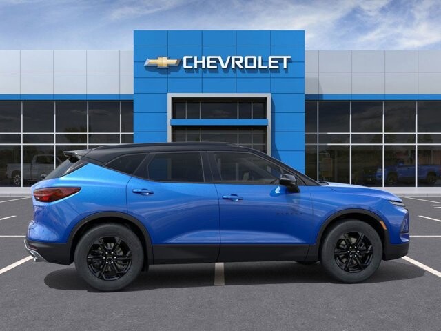 2026 Chevrolet Blazer in Burlington, WI 53105 - 18102095 5