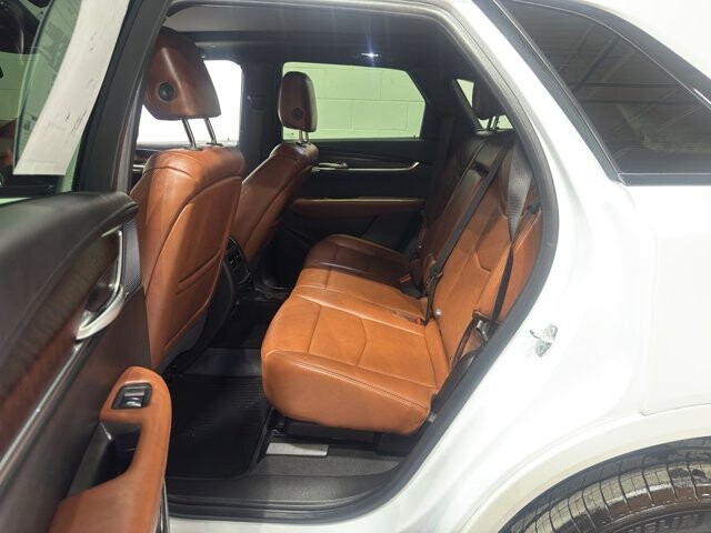 2024 Cadillac XT5 in Burlington, WI 53105 - 18102099 12