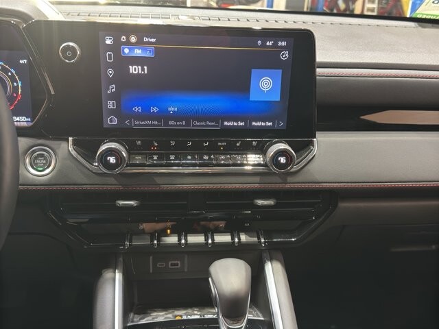 2024 Chevrolet Colorado in Burlington, WI 53105 - 18102103 28