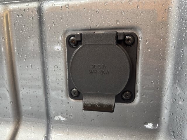 2024 Chevrolet Colorado in Burlington, WI 53105 - 18102103 21