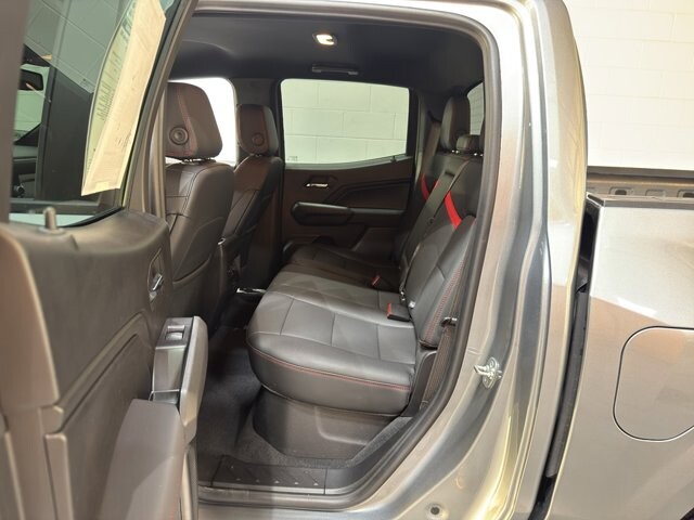 2024 Chevrolet Colorado in Burlington, WI 53105 - 18102103 10
