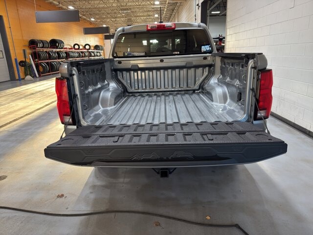 2024 Chevrolet Colorado in Burlington, WI 53105 - 18102103 20