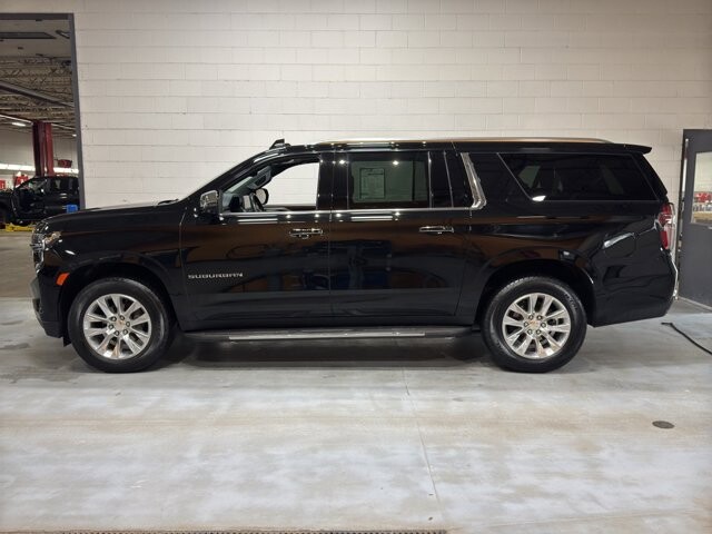 2024 Chevrolet Suburban in Burlington, WI 53105 - 18102107 2