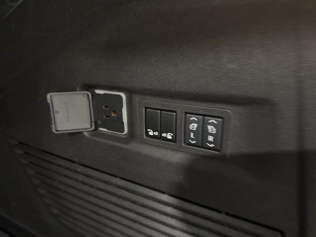 2024 Chevrolet Suburban in Burlington, WI 53105 - 18102107 22