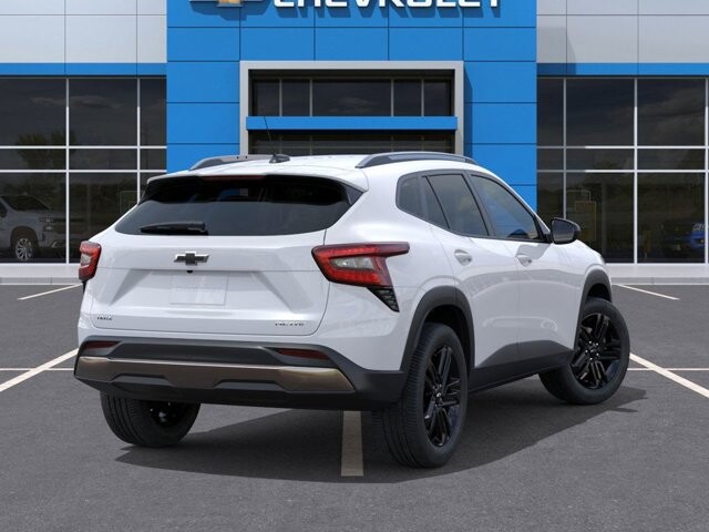 2026 Chevrolet Trax in Burlington, WI 53105 - 18102109 4