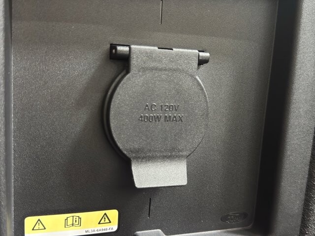 2024 Ford F150 in Burlington, WI 53105 - 18102119 23