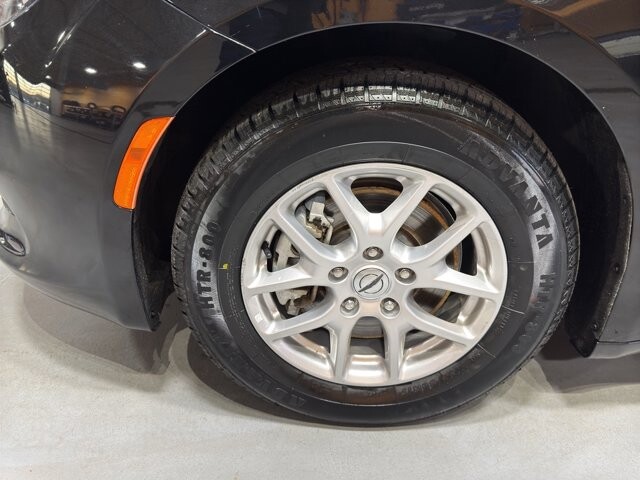 2023 Chrysler Voyager in Burlington, WI 53105 - 18102123 9