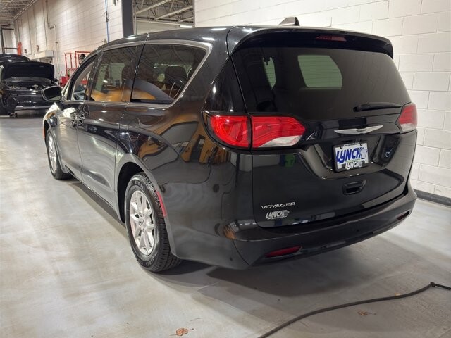 2023 Chrysler Voyager in Burlington, WI 53105 - 18102123 3