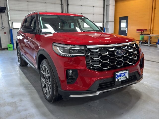 2025 Ford Explorer in Burlington, WI 53105 - 18102128 7
