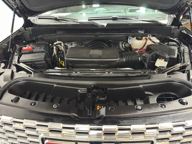 2024 GMC Yukon XL in Burlington, WI 53105 - 18102131 45