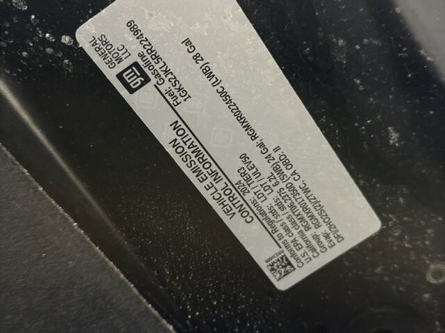 2024 GMC Yukon XL in Burlington, WI 53105 - 18102131 46