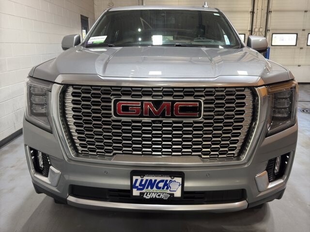 2024 GMC Yukon XL in Burlington, WI 53105 - 18102133 8