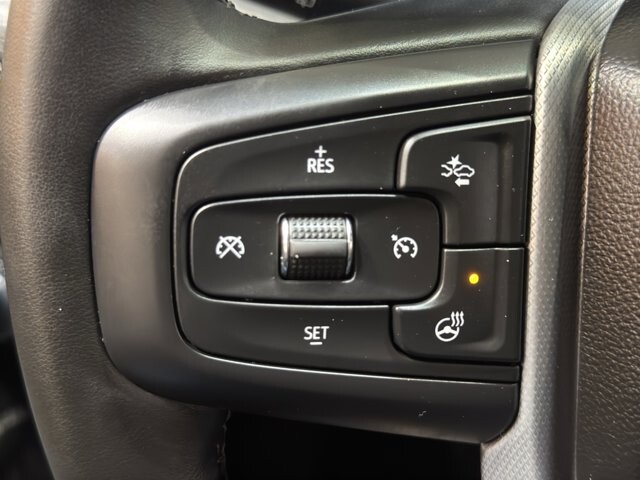 2024 GMC Yukon XL in Burlington, WI 53105 - 18102133 25