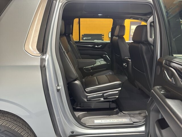 2024 GMC Yukon XL in Burlington, WI 53105 - 18102133 20