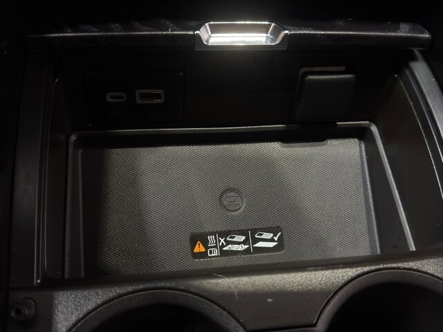 2024 GMC Yukon XL in Burlington, WI 53105 - 18102133 33