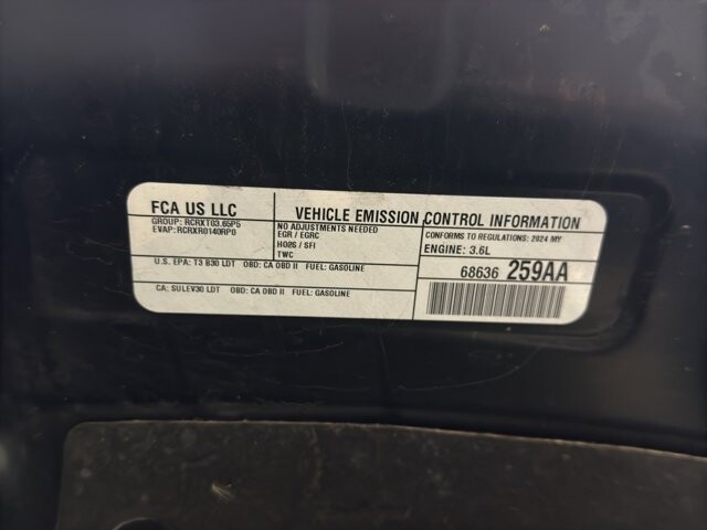 2024 Chrysler Pacifica in Burlington, WI 53105 - 18102145 38