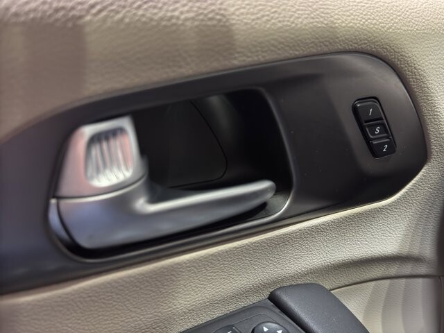 2024 Chrysler Pacifica in Burlington, WI 53105 - 18102145 34