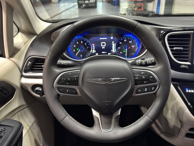 2024 Chrysler Pacifica in Burlington, WI 53105 - 18102145 24