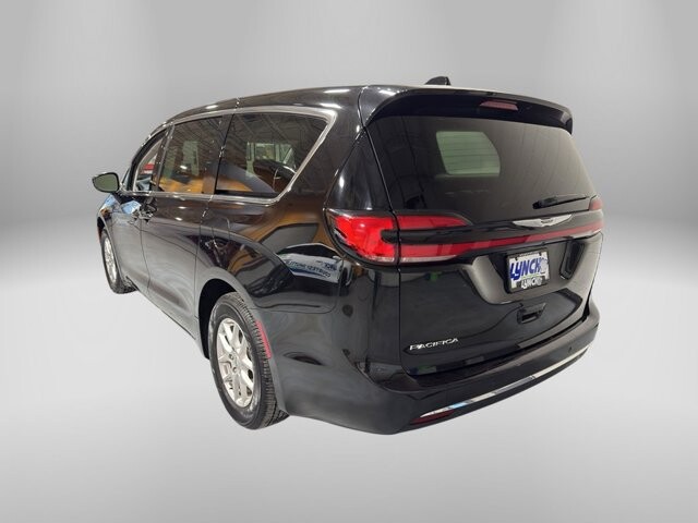 2024 Chrysler Pacifica in Burlington, WI 53105 - 18102145 51