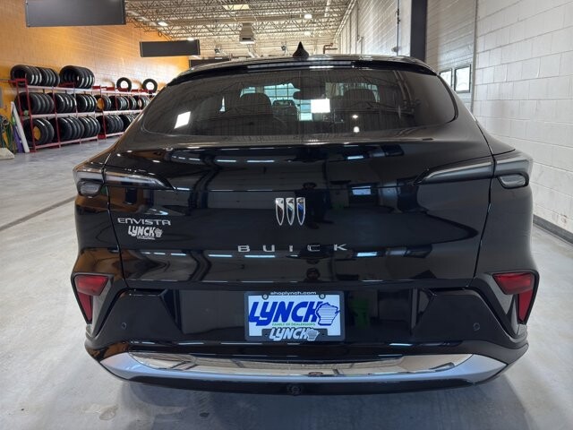 2025 Buick Envista in Burlington, WI 53105 - 18102150 4