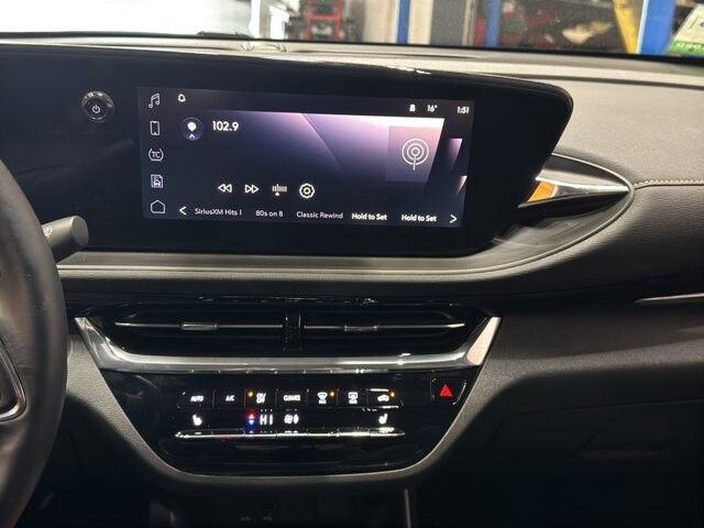 2025 Buick Envista in Burlington, WI 53105 - 18102150 28