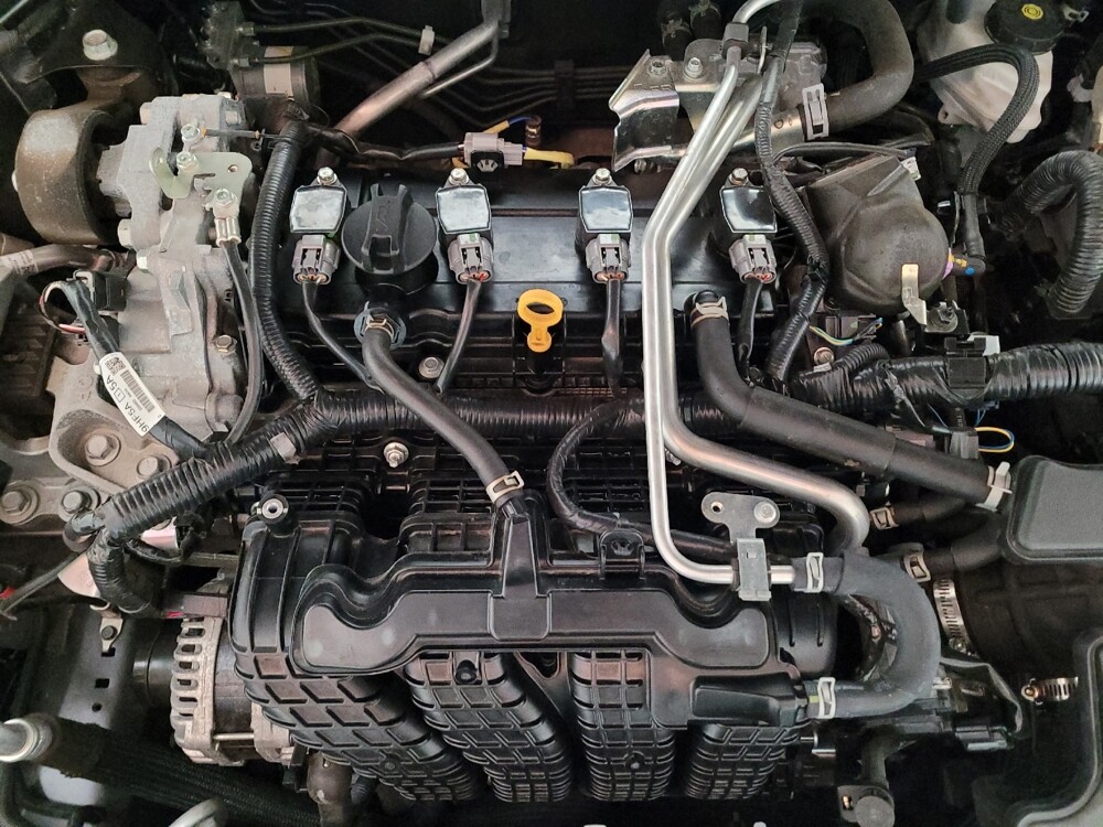 2024 Nissan Altima in Downey, CA 90241 - 18102177 30