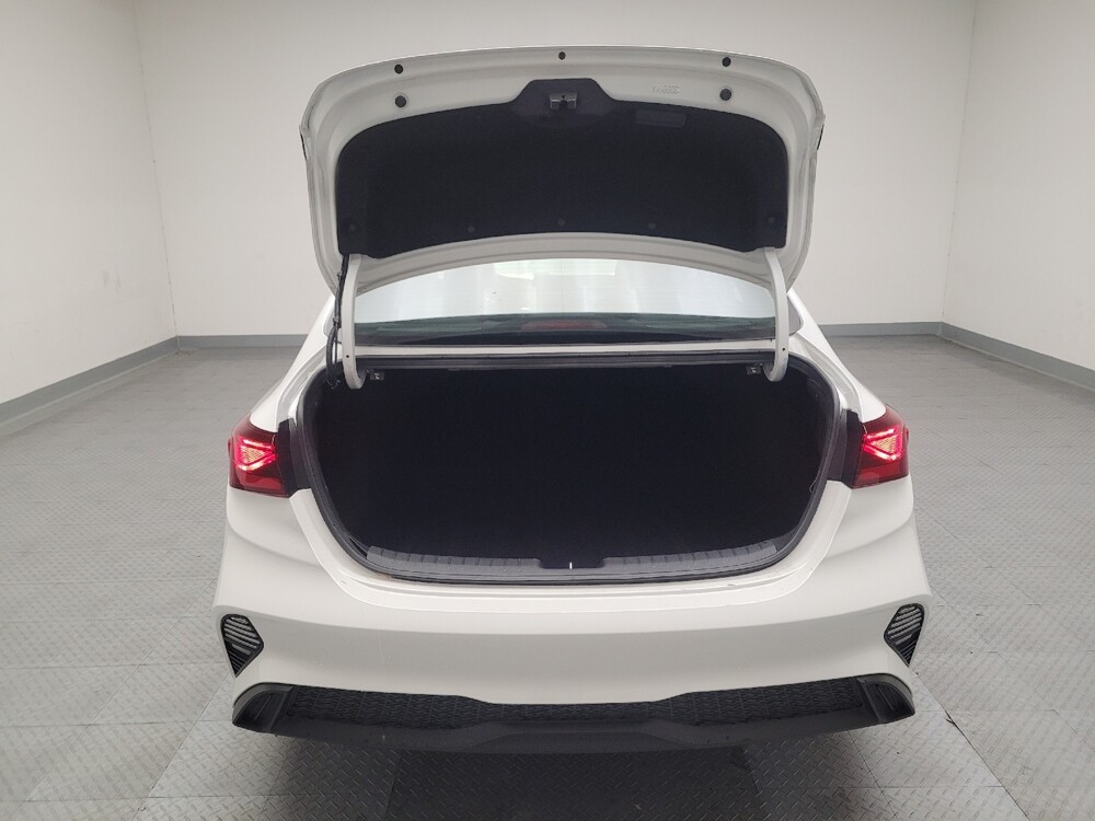 2024 Kia Forte in Downey, CA 90241 - 18102183 29