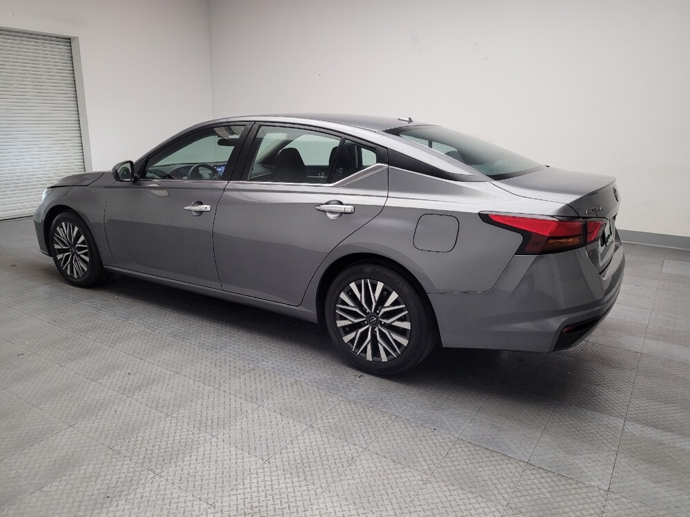 2023 Nissan Altima in Riverside, CA 92504 - 18102189 3