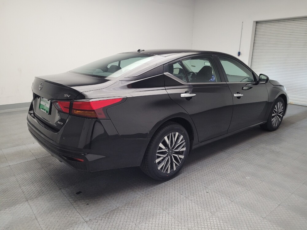 2023 Nissan Altima in Riverside, CA 92504 - 18102191 9