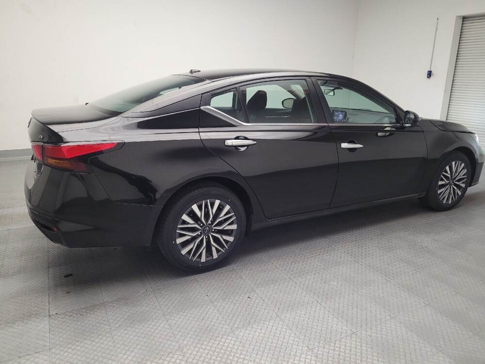 2023 Nissan Altima in Riverside, CA 92504 - 18102191 10