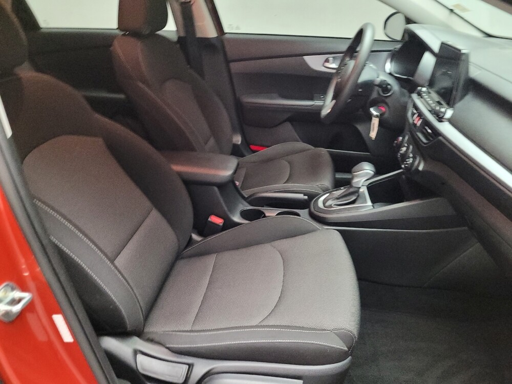 2023 Kia Forte in Riverside, CA 92504 - 18102192 21