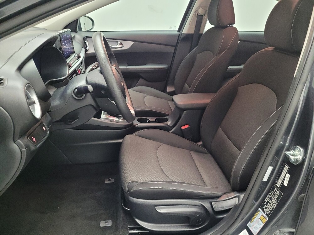 2024 Kia Forte in Montclair, CA 91763 - 18102194 17