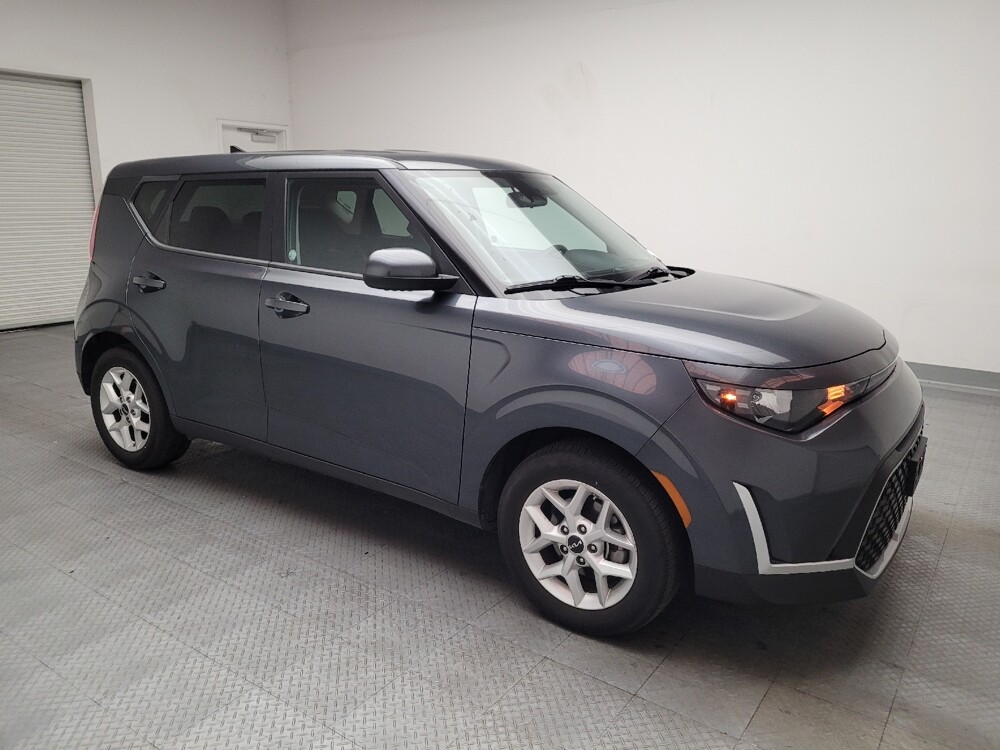2024 Kia Soul in Montclair, CA 91763 - 18102201 11