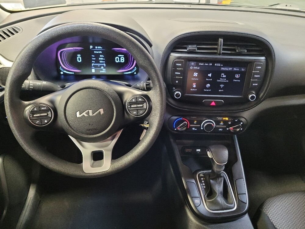 2024 Kia Soul in Montclair, CA 91763 - 18102201 22