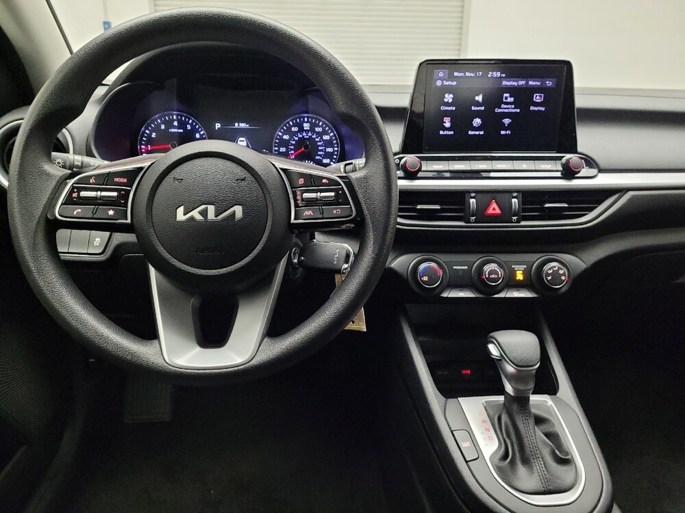 2024 Kia Forte in Downey, CA 90241 - 18102202 22