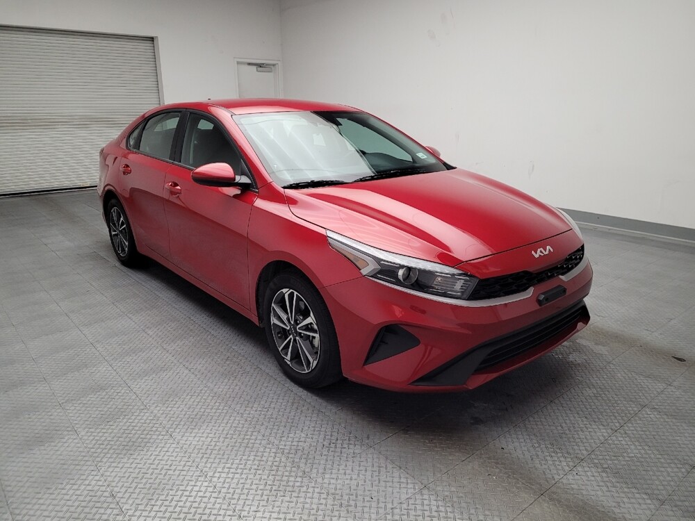 2024 Kia Forte in Downey, CA 90241 - 18102202 13