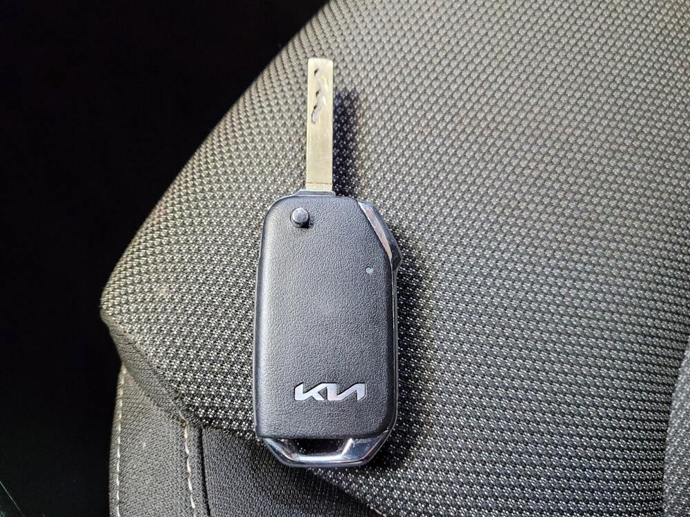 2024 Kia Forte in Downey, CA 90241 - 18102212 32