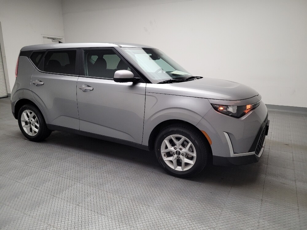 2024 Kia Soul in Montclair, CA 91763 - 18102217 11