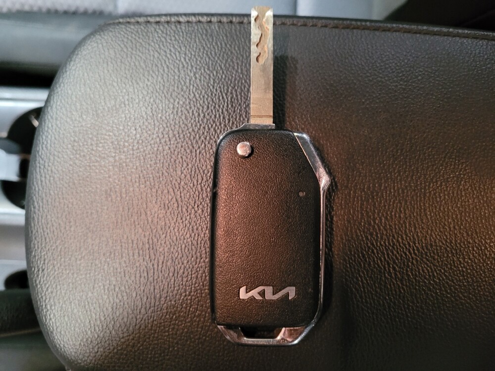 2024 Kia Soul in Montclair, CA 91763 - 18102217 32