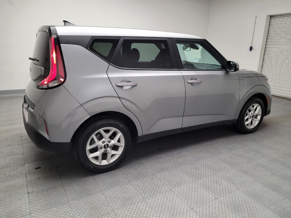 2024 Kia Soul in Montclair, CA 91763 - 18102217 10