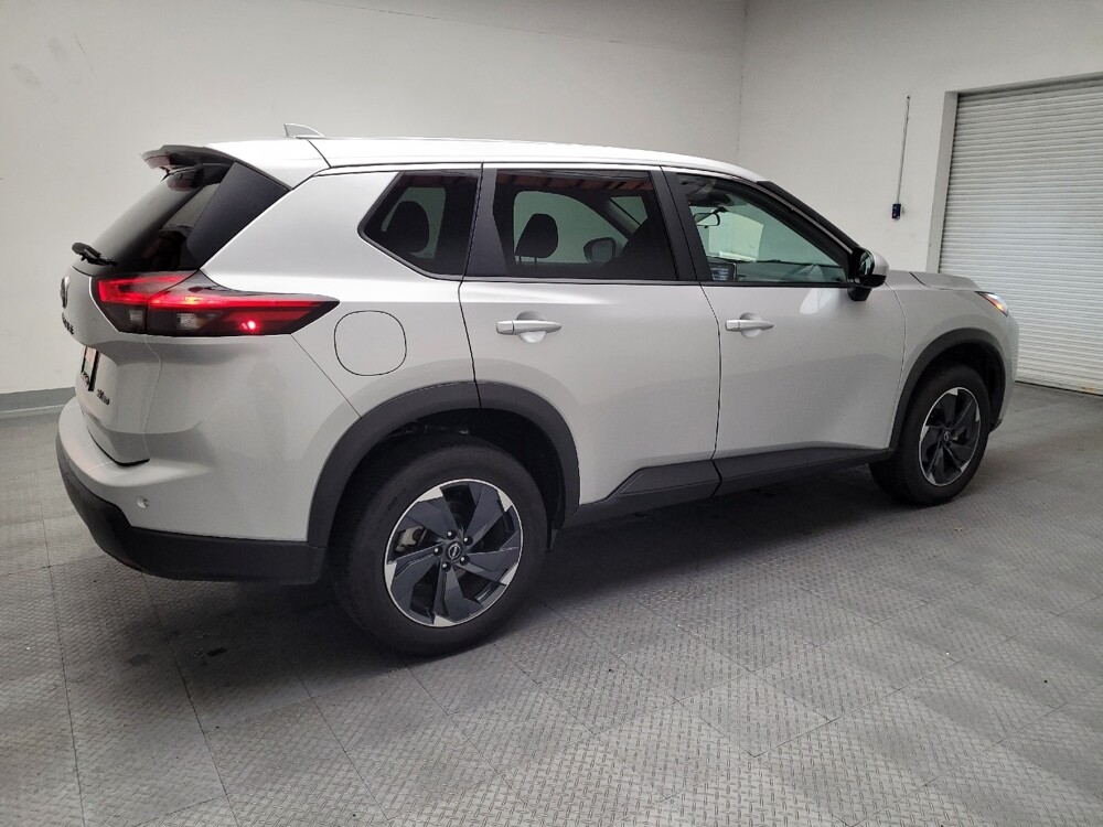 2024 Nissan Rogue in Montclair, CA 91763 - 18102218 10