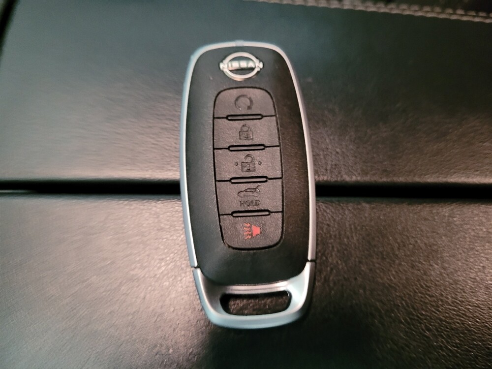 2024 Nissan Rogue in Montclair, CA 91763 - 18102218 32