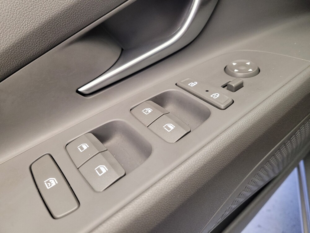 2023 Hyundai Elantra in Downey, CA 90241 - 18102220 27