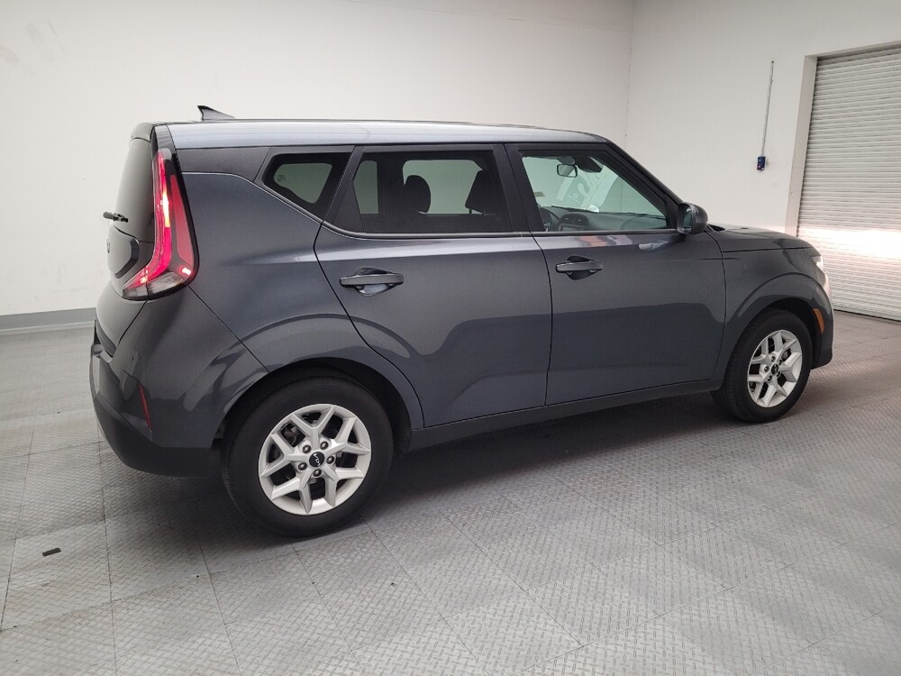 2024 Kia Soul in Downey, CA 90241 - 18102222 10