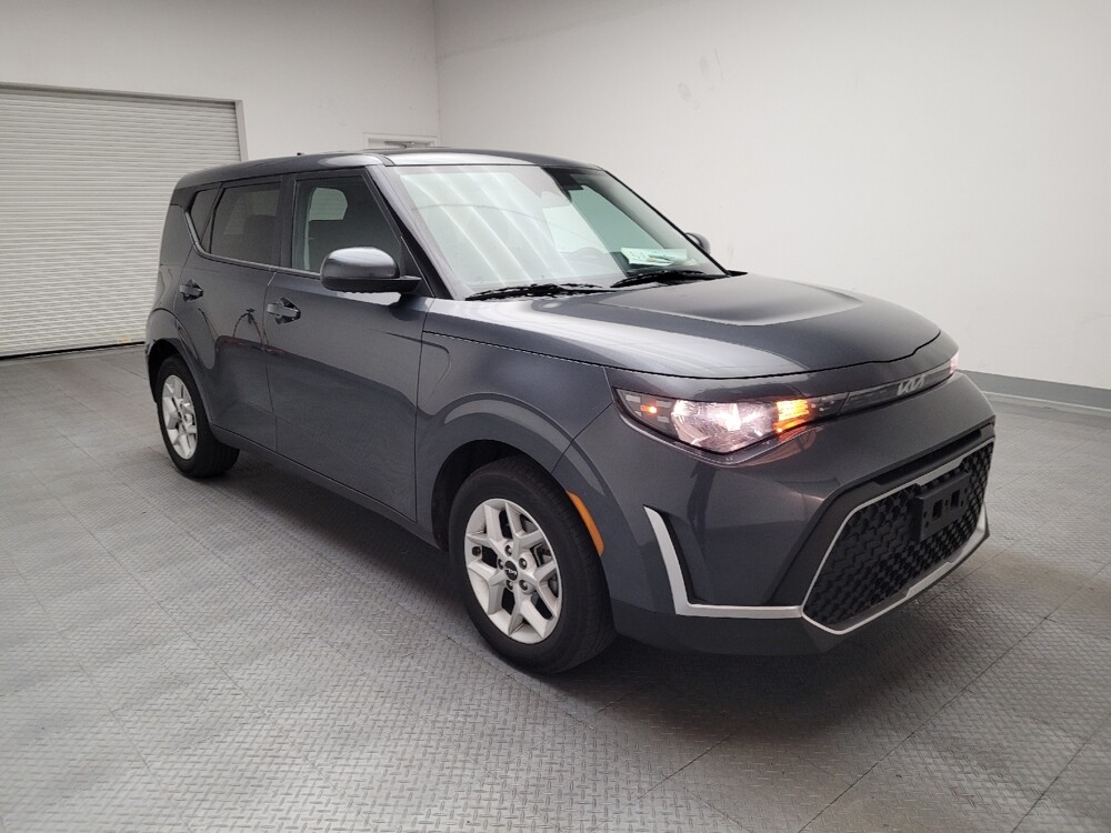 2024 Kia Soul in Downey, CA 90241 - 18102222 13