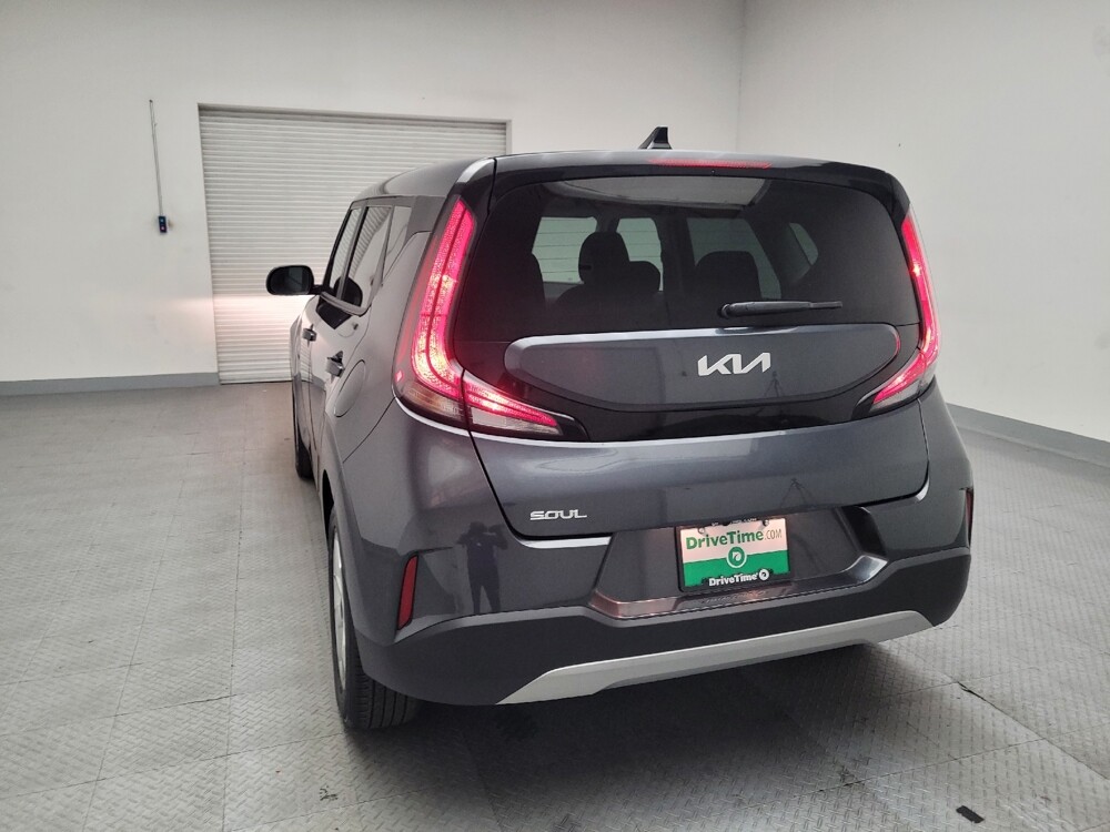 2024 Kia Soul in Downey, CA 90241 - 18102222 6