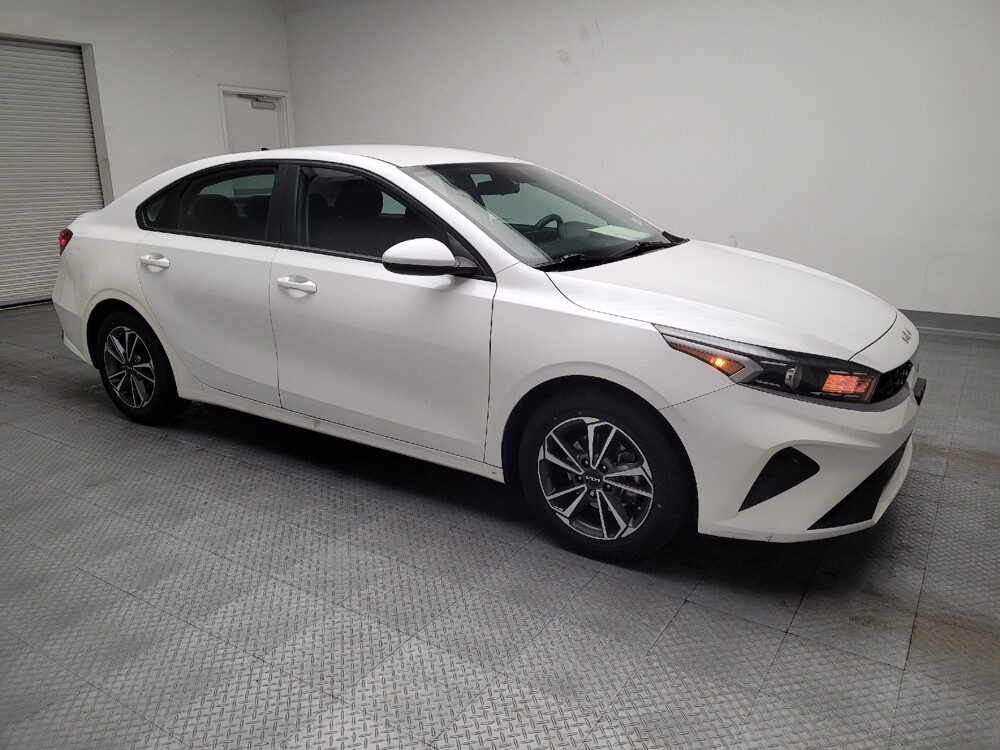 2023 Kia Forte in Downey, CA 90241 - 18102228 11