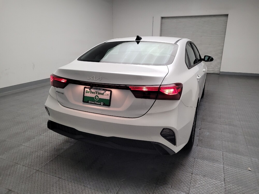 2023 Kia Forte in Downey, CA 90241 - 18102228 7